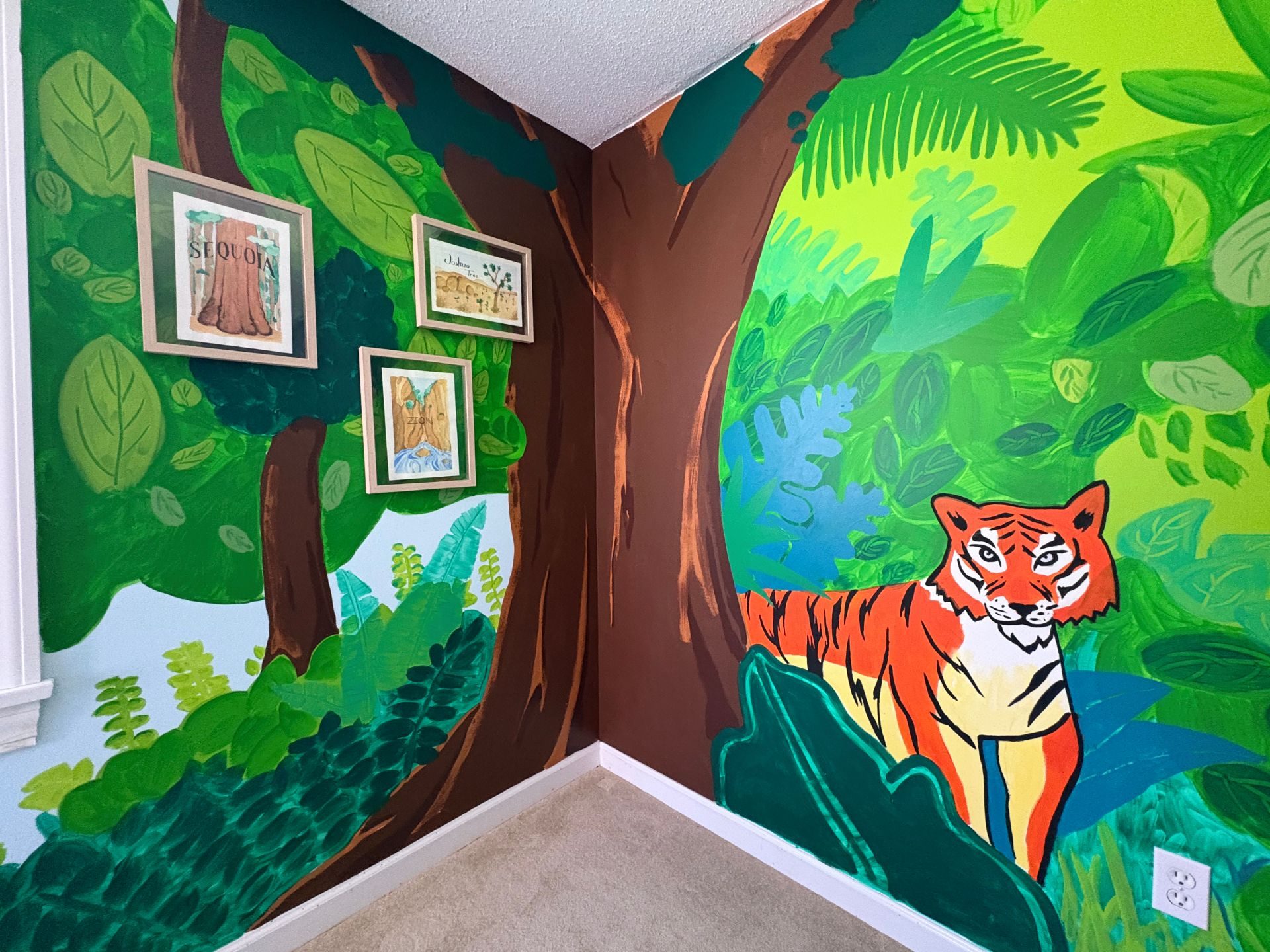 Jungle mural wrapping room corner